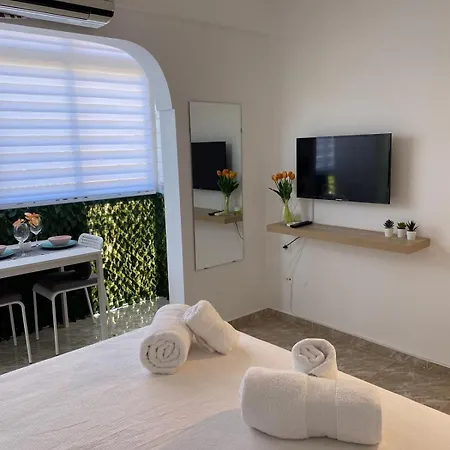 Daire Estudio Delia - Centro De *